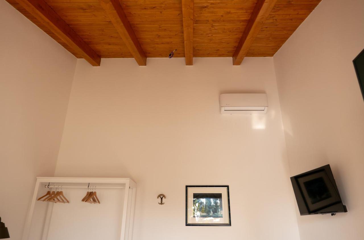 Agriturismo Casa Chiara Latina Eksteriør billede