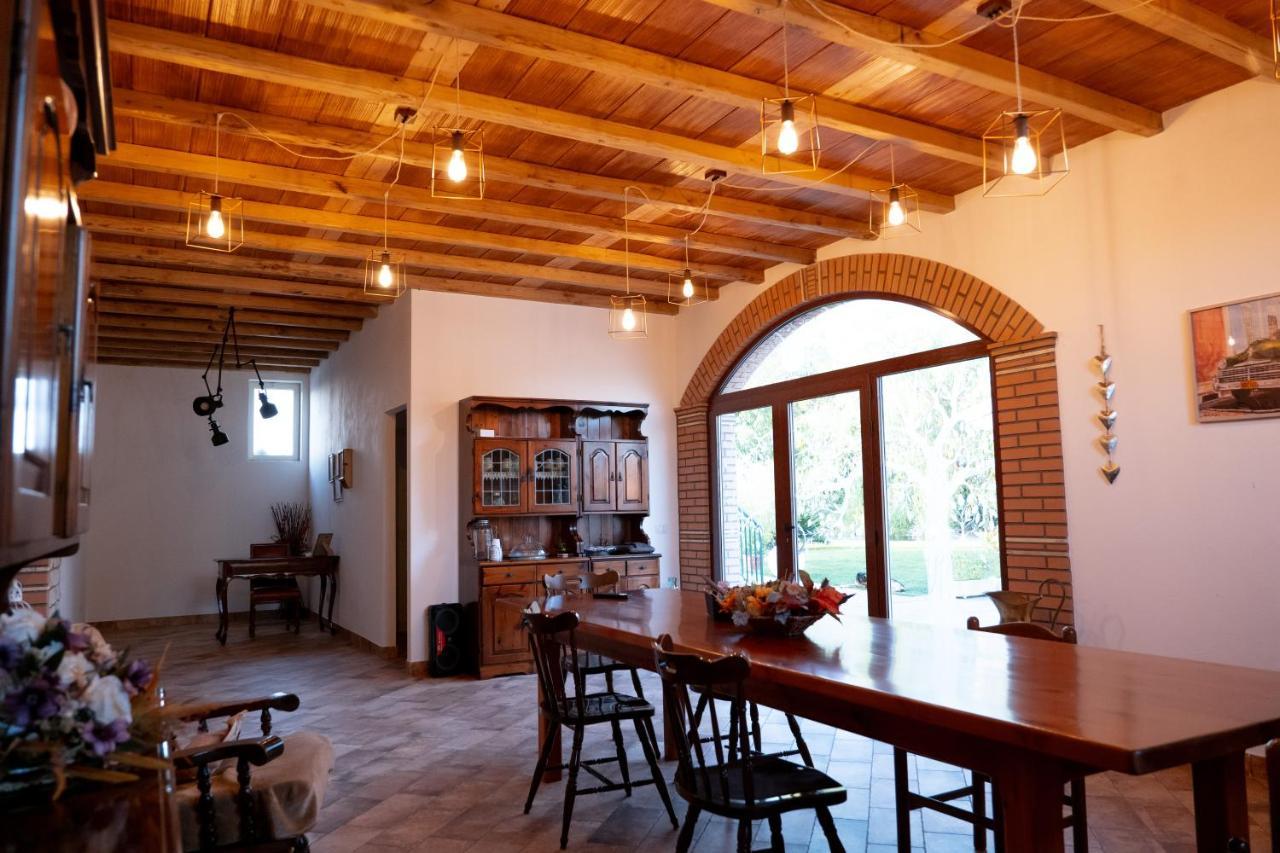 Agriturismo Casa Chiara Latina Eksteriør billede