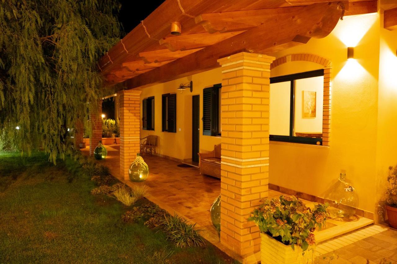 Agriturismo Casa Chiara Latina Eksteriør billede