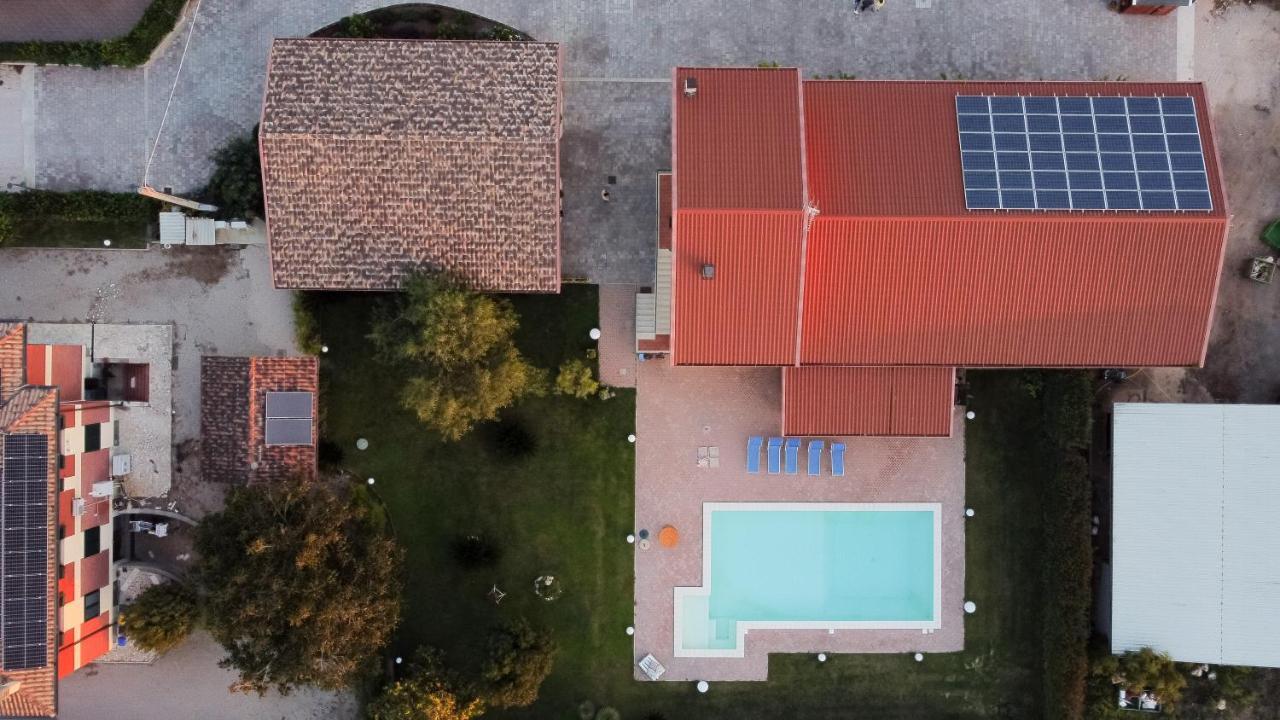Agriturismo Casa Chiara Latina Eksteriør billede