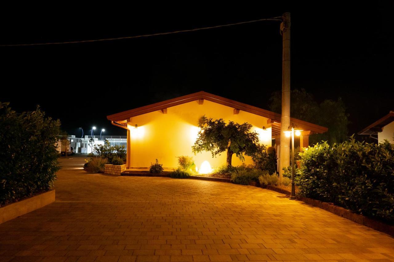Agriturismo Casa Chiara Latina Eksteriør billede