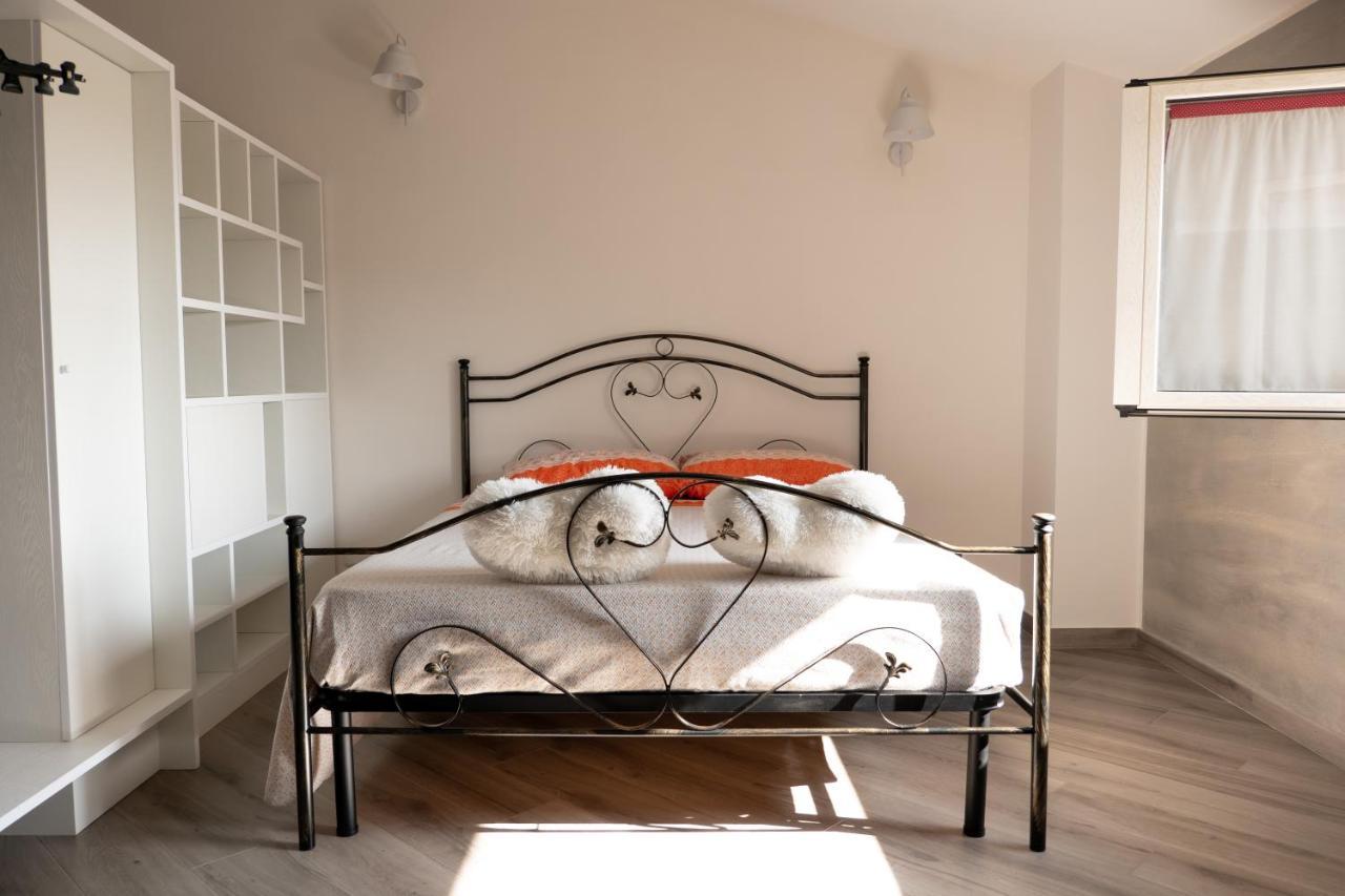 Agriturismo Casa Chiara Latina Eksteriør billede