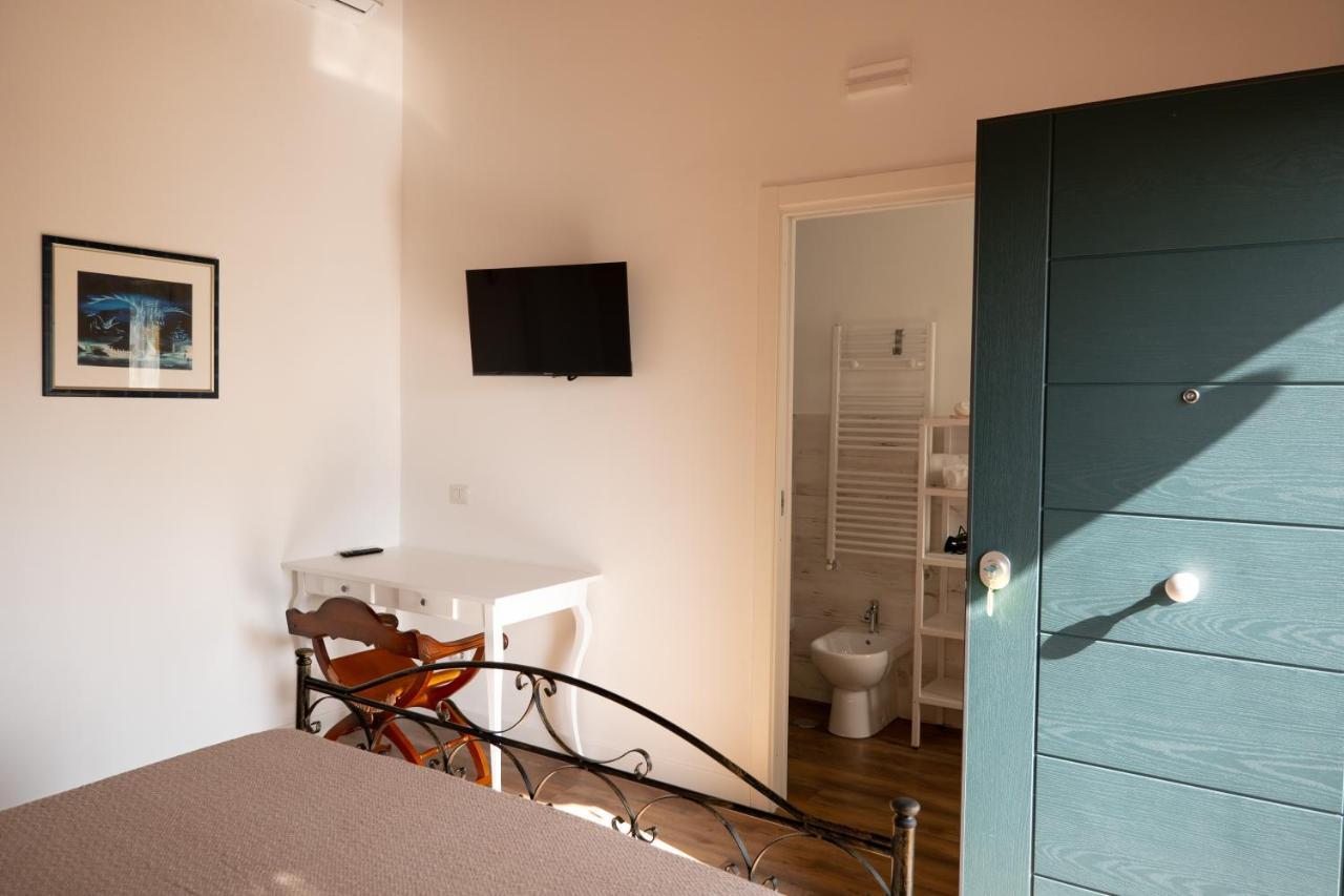 Agriturismo Casa Chiara Latina Eksteriør billede