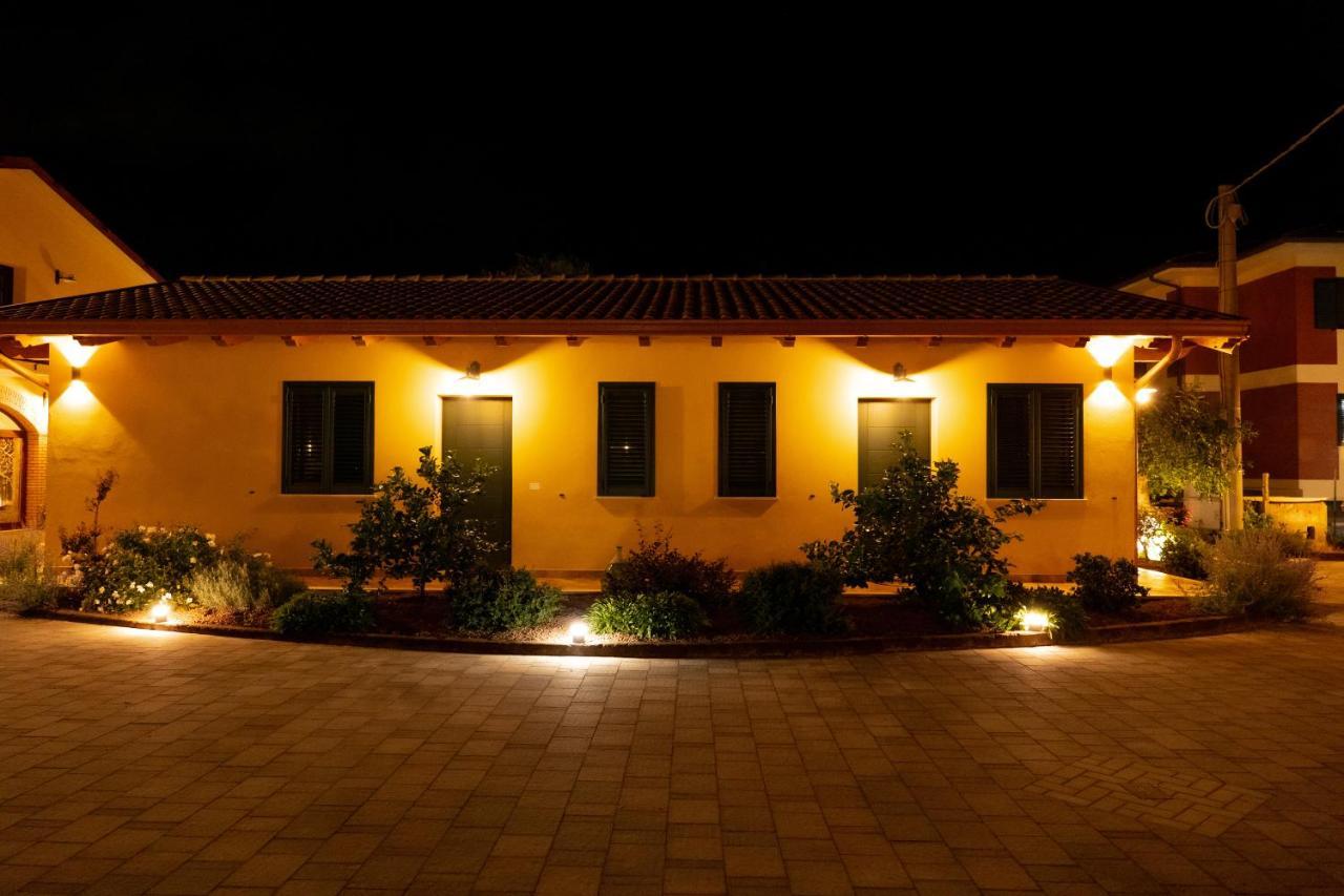 Agriturismo Casa Chiara Latina Eksteriør billede