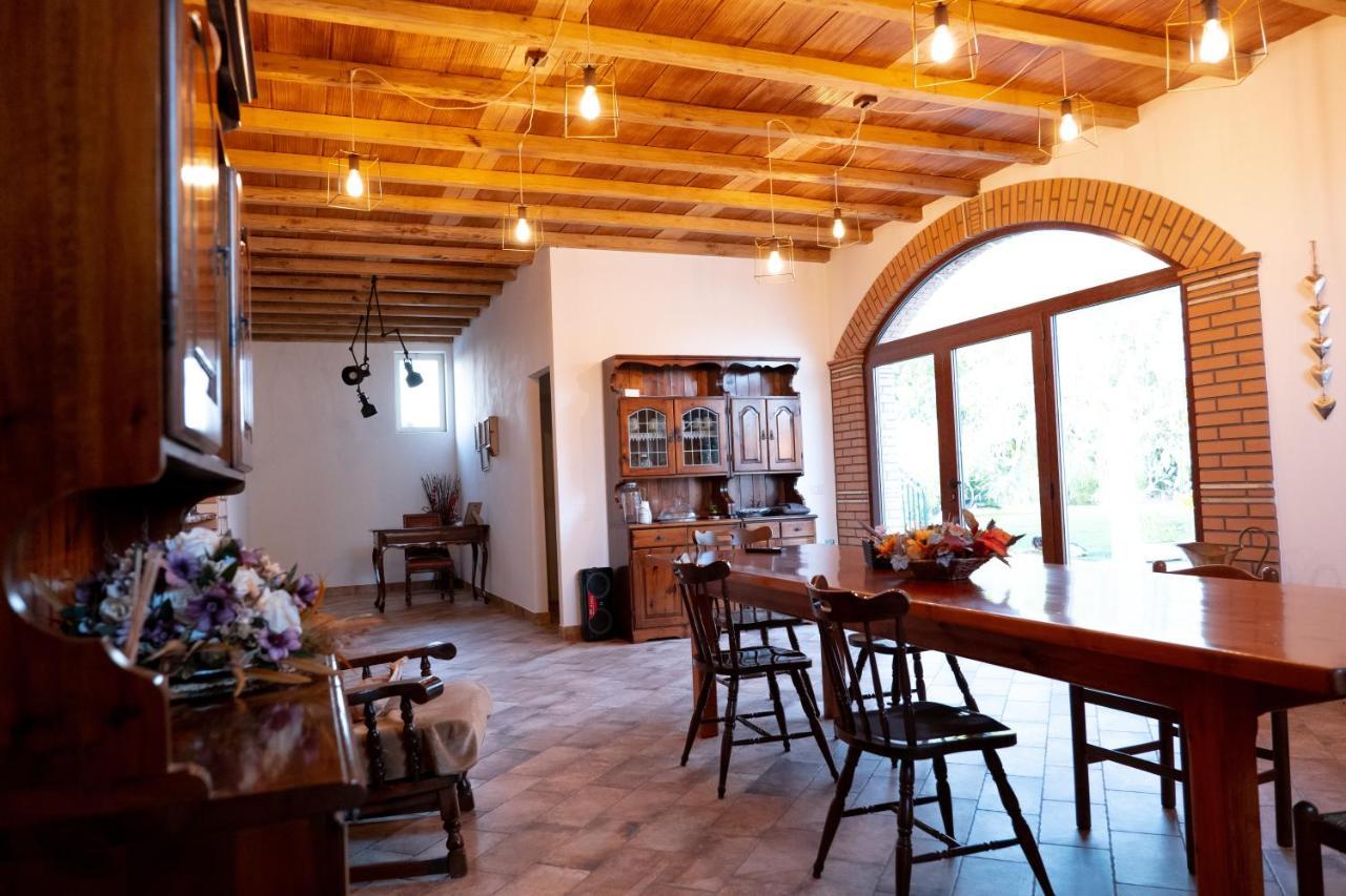 Agriturismo Casa Chiara Latina Eksteriør billede